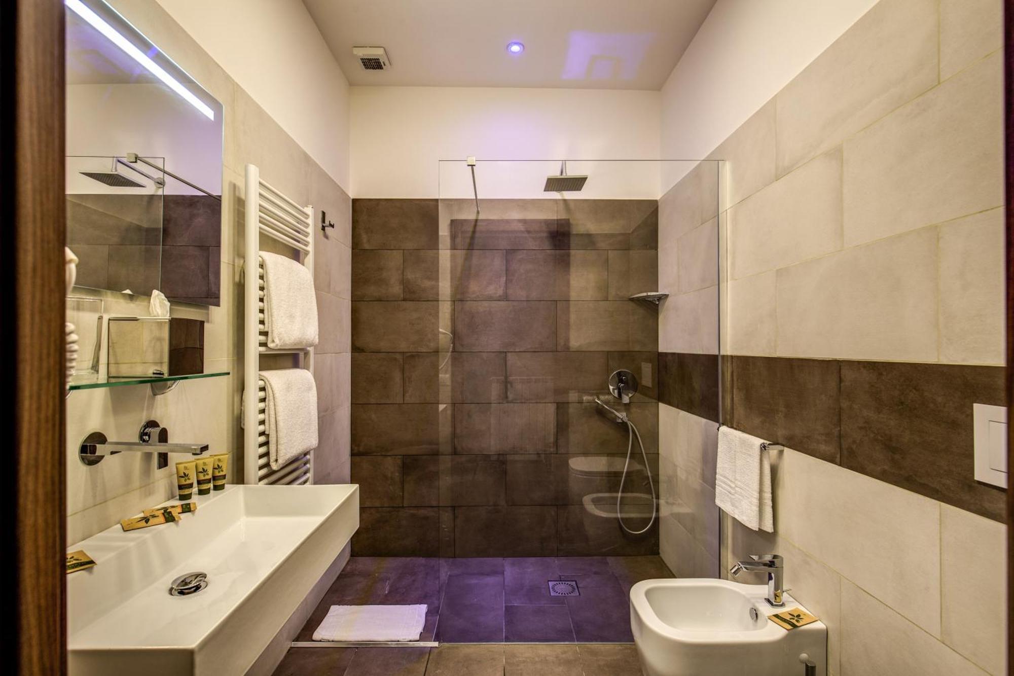 H501 Luxury Rooms Rome Exterior photo